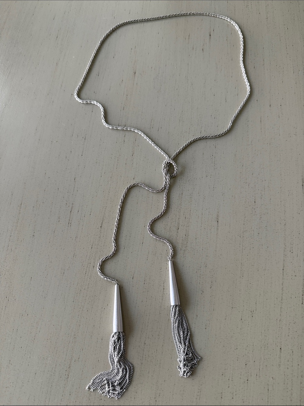 Kendra Scott Silver Tassel Lariat Necklace for Women - Sleek Silver Finish